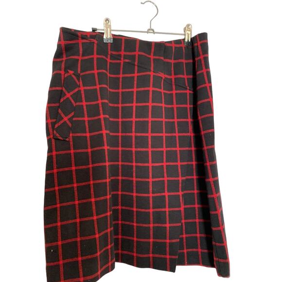 J.Jill NWT Small Women's Plaid Black/Rd Faux Wrap Soft Knee Length Skirt - Picture 1 of 7